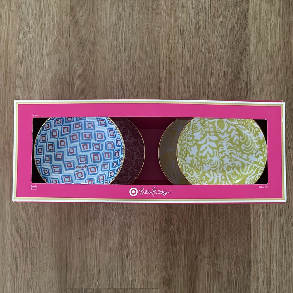 Lilly Pulitzer for Target Salad Desert Bowls Plates 24K gold rim
NEW IN BOX